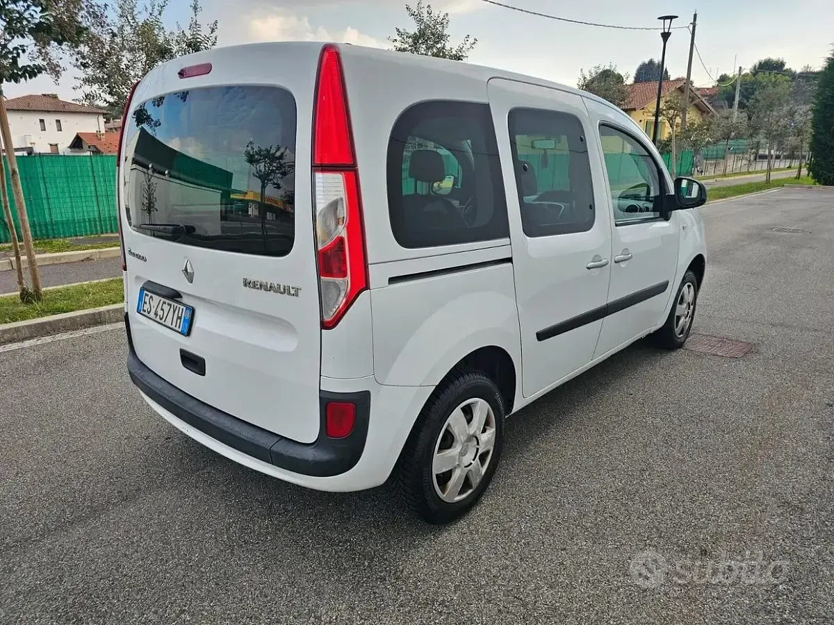 Usata Renault Kangoo 90 CV (66 kW) 2013 Bianco Monovolume