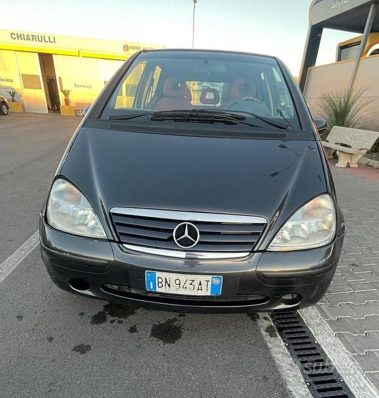 Usata Mercedes A170 95 CV (69 kW) 2000 Nero Monovolume
