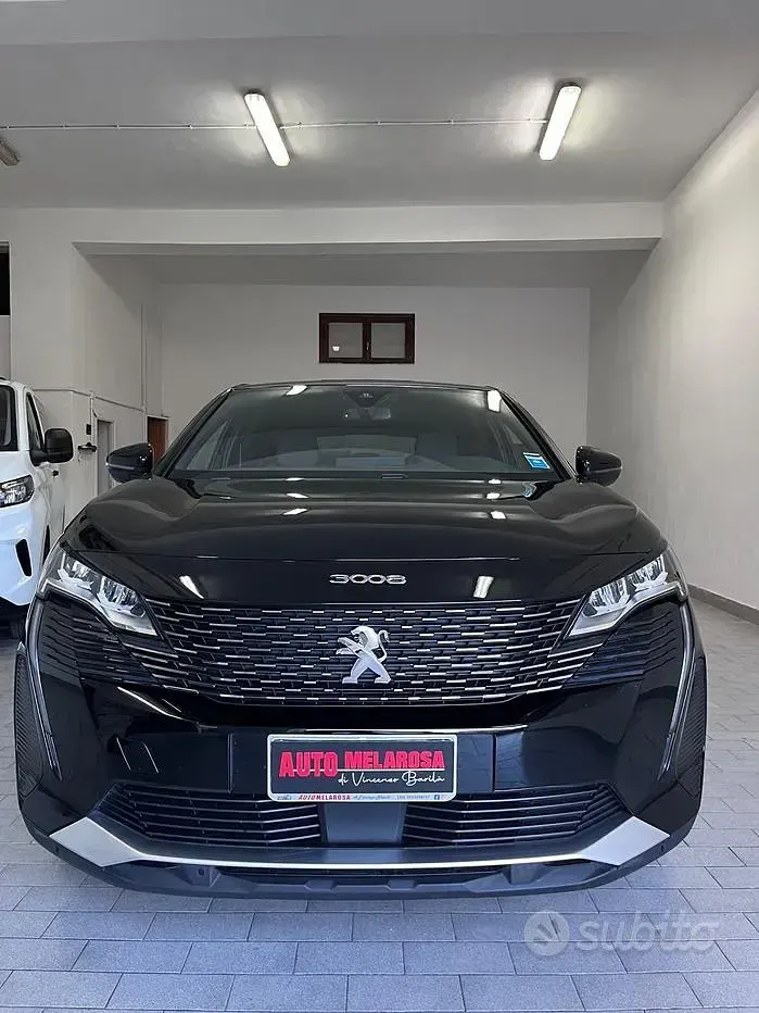 Usata Peugeot 3008 Allure 131 CV (96 kW) 2022 Nero SUV