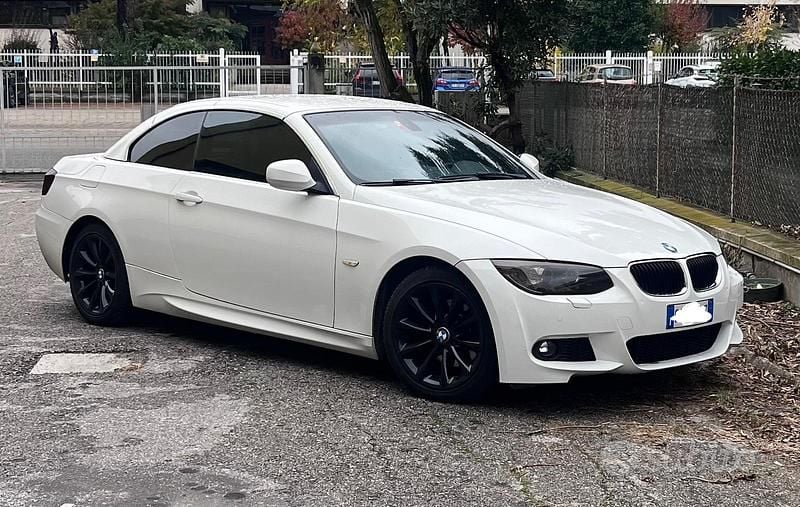Usata BMW 320 Cabriolet Sport Line 184 CV (135 kW) 2012 Bianco Cabrio