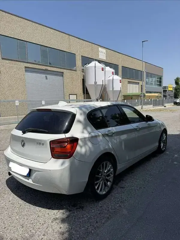 Usata BMW 118 143 CV (105 kW) 2013 Utilitaria