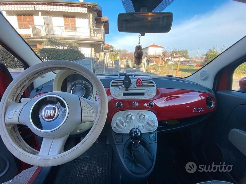 Usata Fiat 500 Lounge 69 CV (50 kW) 2010 Rosso Utilitaria