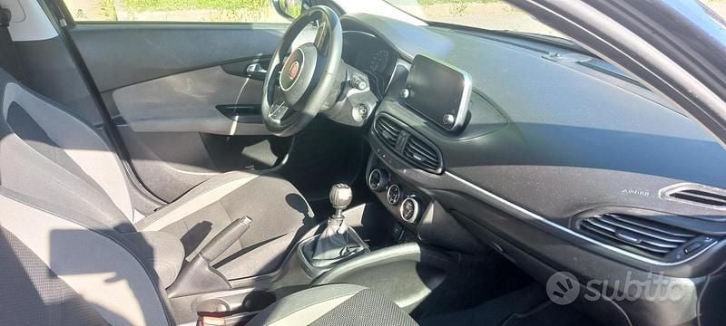 Usata Fiat Tipo Wagon 120 CV (88 kW) 2017 Blu Station wagon