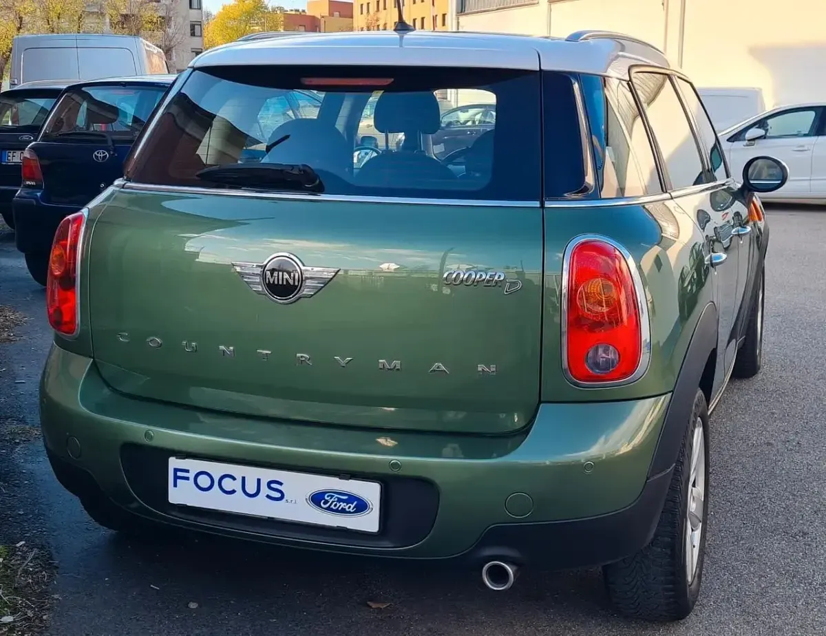 Usata Mini One D Countryman Business 111 CV (81 kW) 2014 Verde SUV