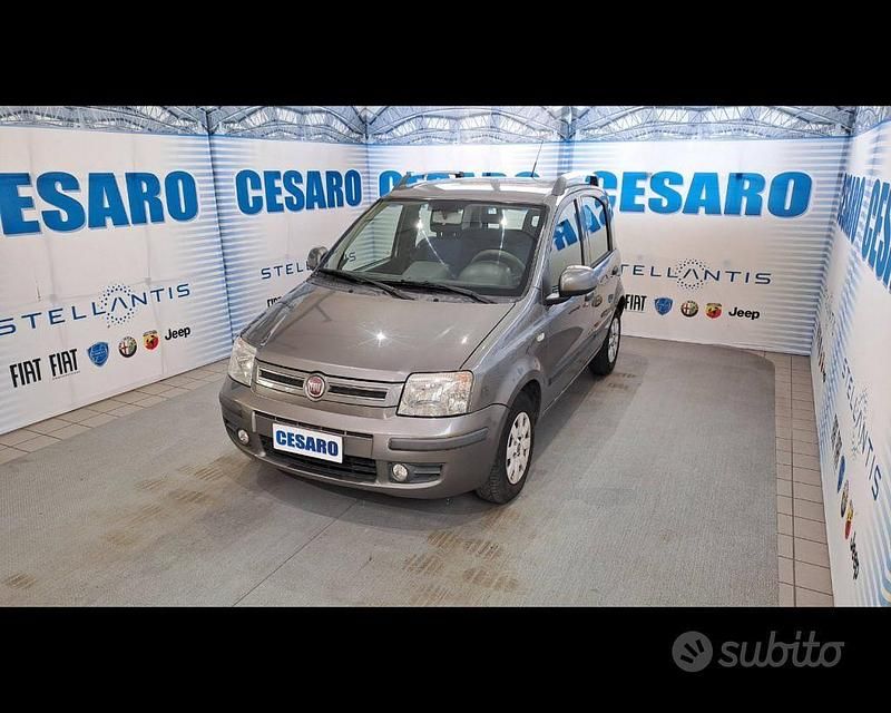 Usata Fiat Panda Dynamic 60 CV (44 kW) 2010 Grigio quarzo Berlina