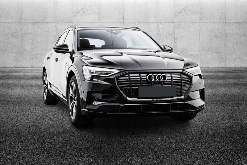 Usata Audi e-tron Business 300 kW (408 CV) 2021 Nero SUV
