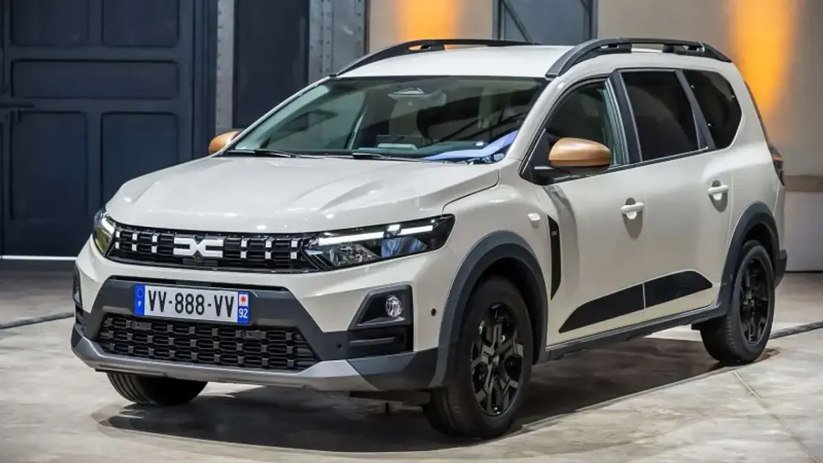 Nuova Dacia Jogger Extreme 110 CV (80 kW) 2026 Argento Monovolume