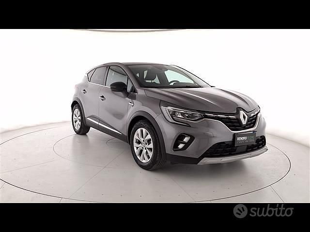 Usata Renault Captur Intens 145 CV (106 kW) 2022 Grigio scuro SUV