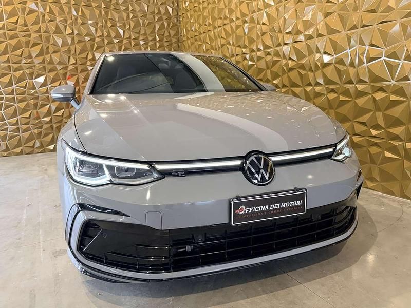 Usata VW Golf VIII R-line 150 CV (110 kW) 2022 Grigio Berlina