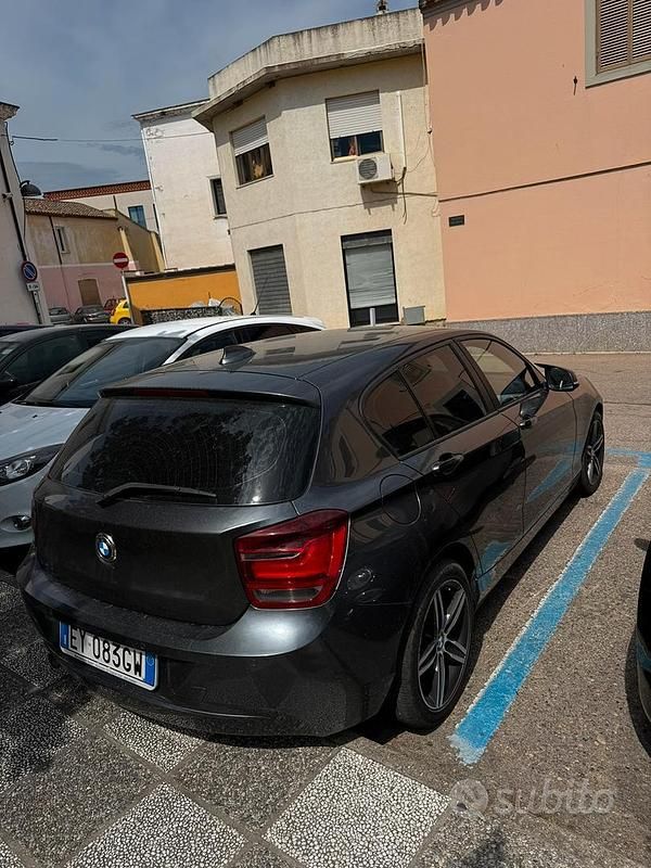 Usata BMW 118 Efficient Dynamics 150 CV (110 kW) 2015 Grigio Utilitaria