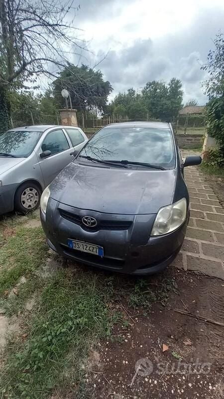 Usata Toyota Auris 2009 Grigio Berlina
