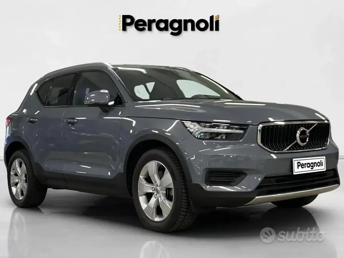 Usata Volvo XC40 Business Edition 190 CV (139 kW) 2020 Grigio SUV