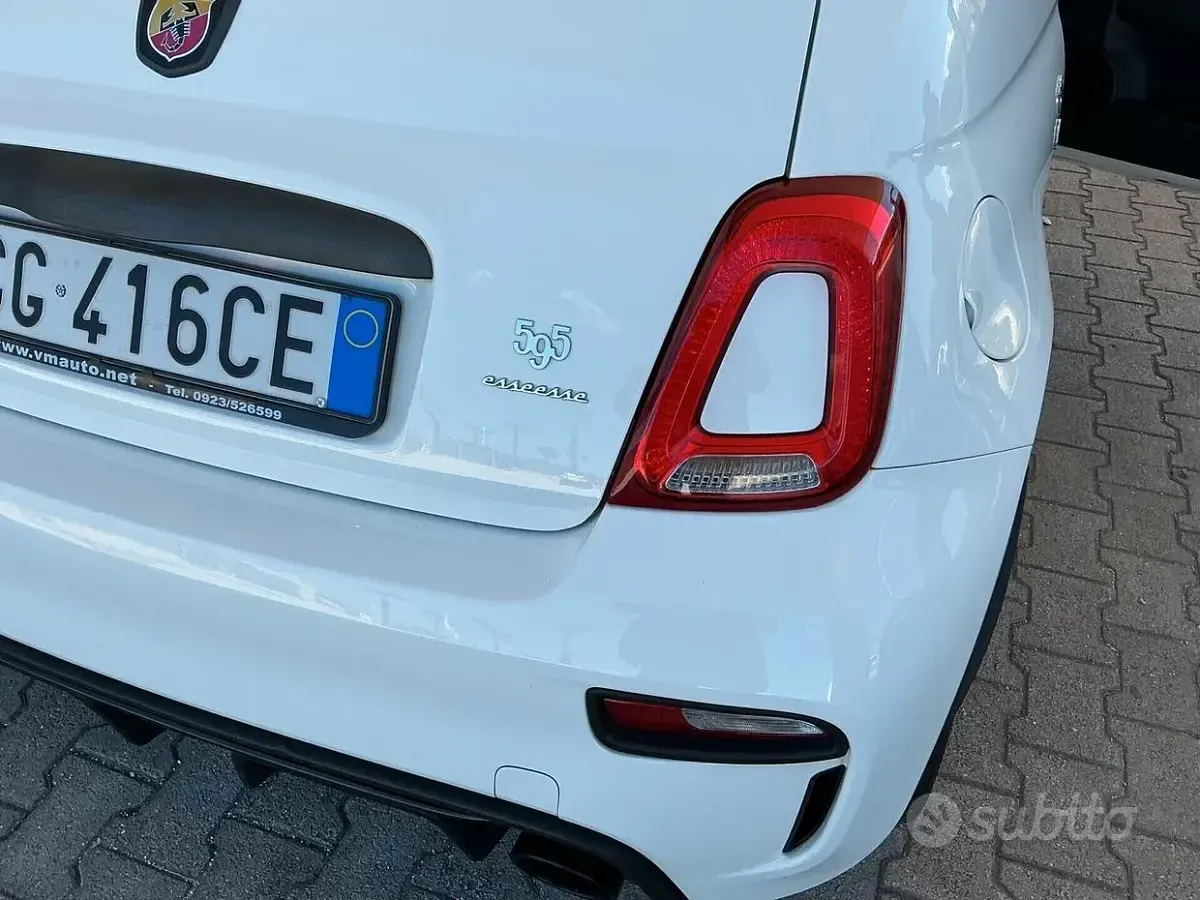 Usata Abarth 595 Esseesse 180 CV (132 kW) 2021 Bianco Berlina