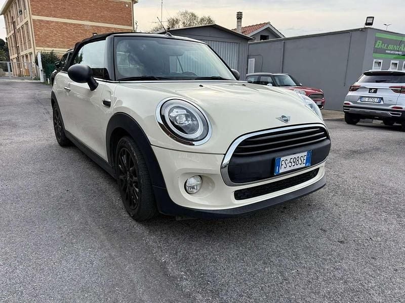 Usata Mini One Cabriolet 102 CV (75 kW) 2018 Bianco Cabrio