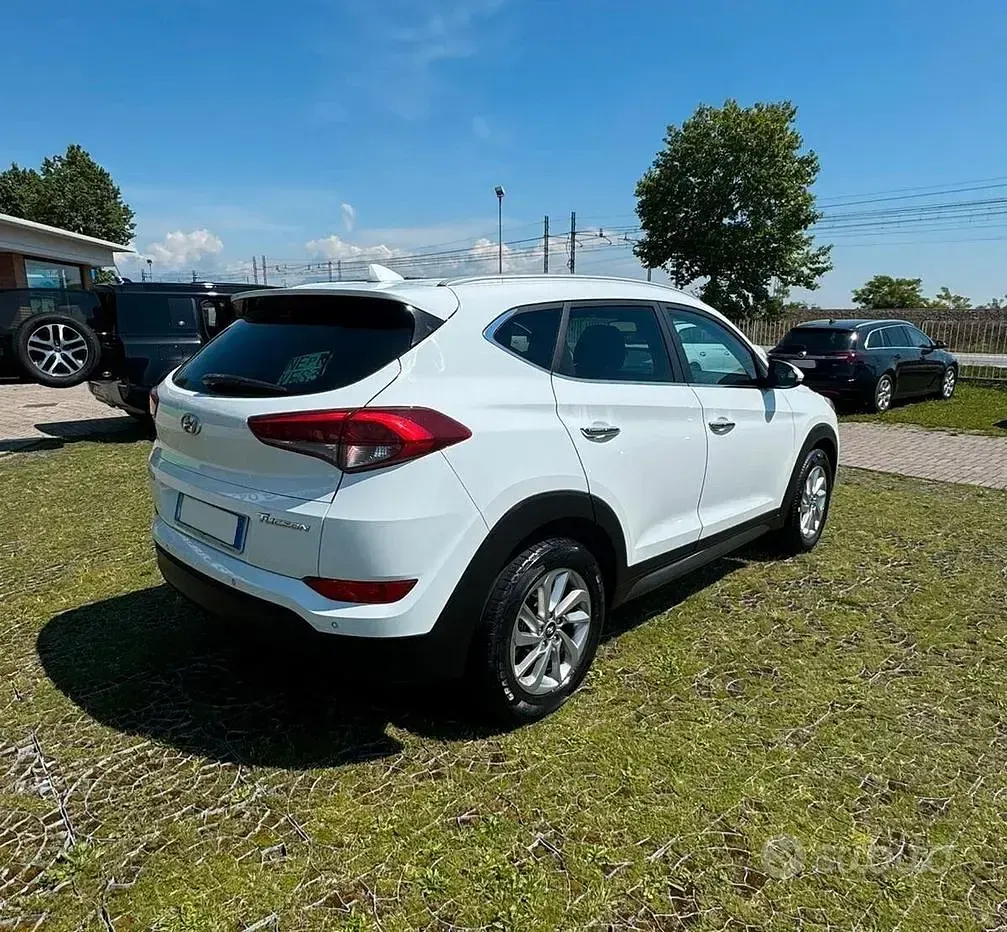 Usata Hyundai Tucson Xpossible 141 CV (103 kW) 2017 Bianco SUV