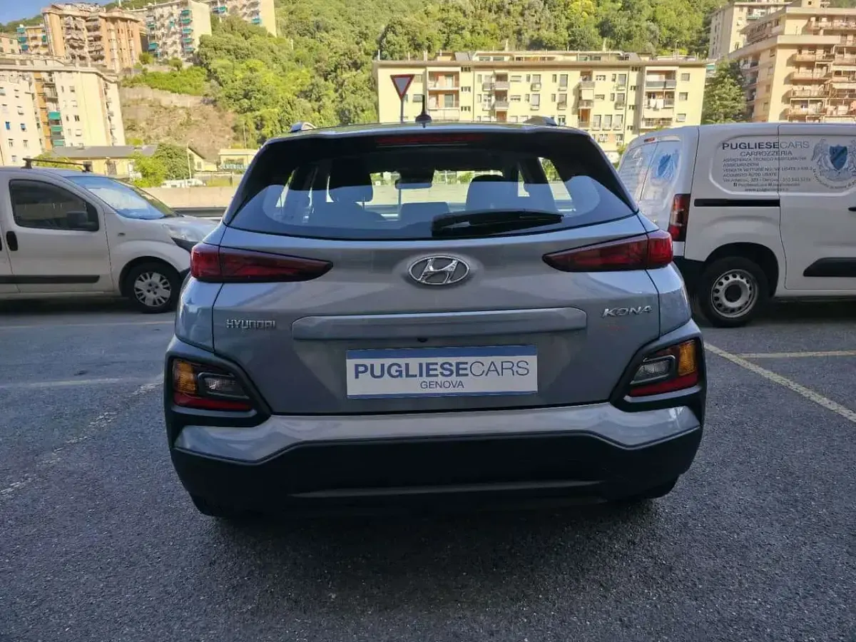 Usata Hyundai Kona 120 CV (88 kW) 2019 Grigio SUV