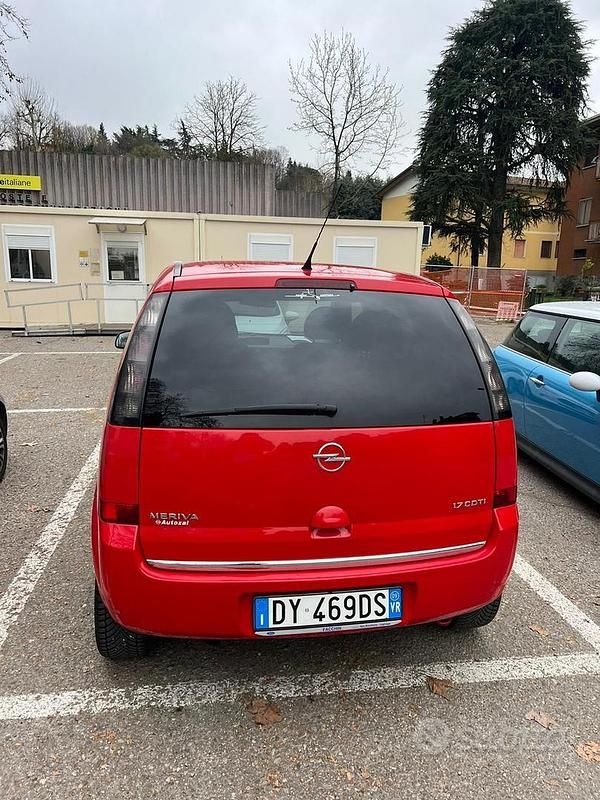 Usata Opel Meriva 101 CV (74 kW) 2009 Monovolume