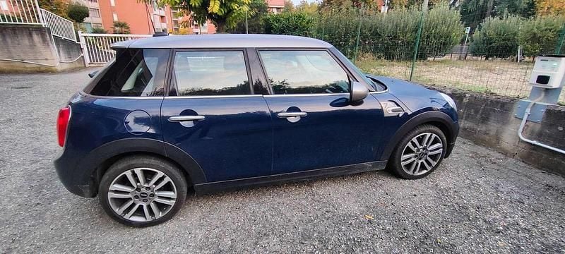 Usata Mini Cooper D Seven 116 CV (85 kW) 2017 Blu/azzurro Utilitaria