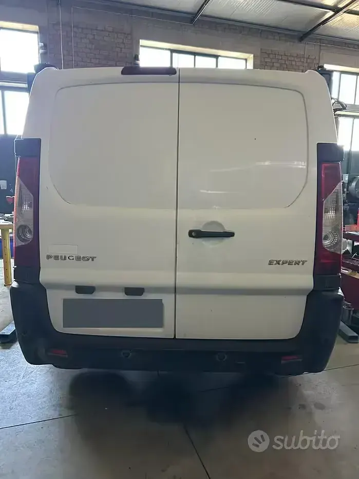 Usata Peugeot Expert 128 CV (94 kW) 2012 Furgone
