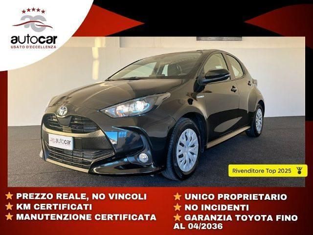 Nero Usata 2021 Toyota Yaris Hybrid Business Edition Tre volumi | 16.450 € (Ottimo prezzo) - Immagine 1/4