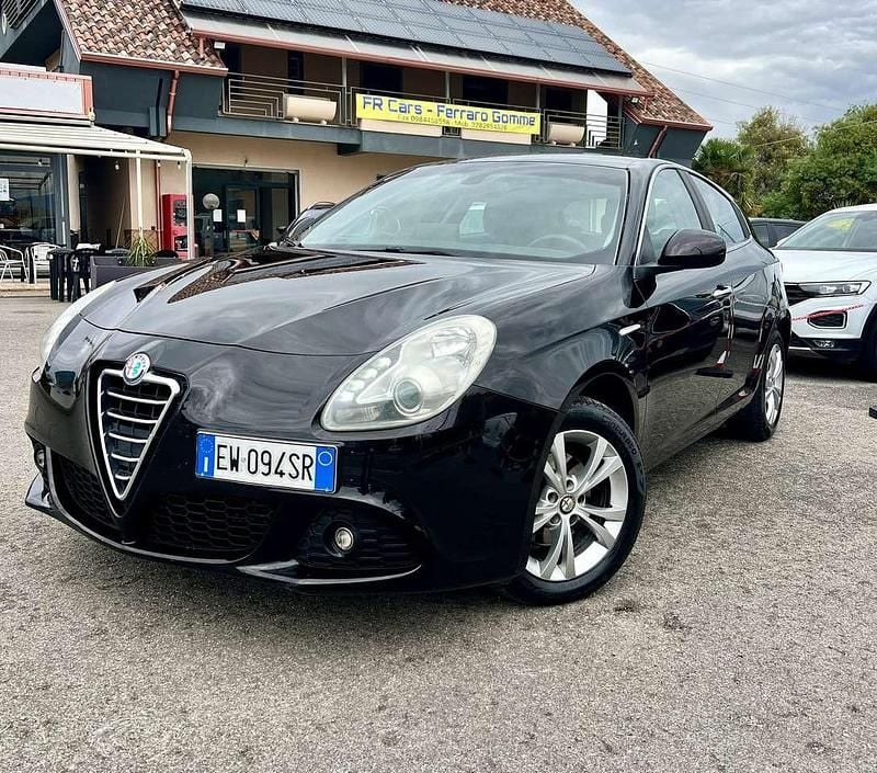Other Usata 2012 Alfa Romeo Giulietta Distinctive Due volumi | 5790 € (Buon prezzo) - Immagine 1/4