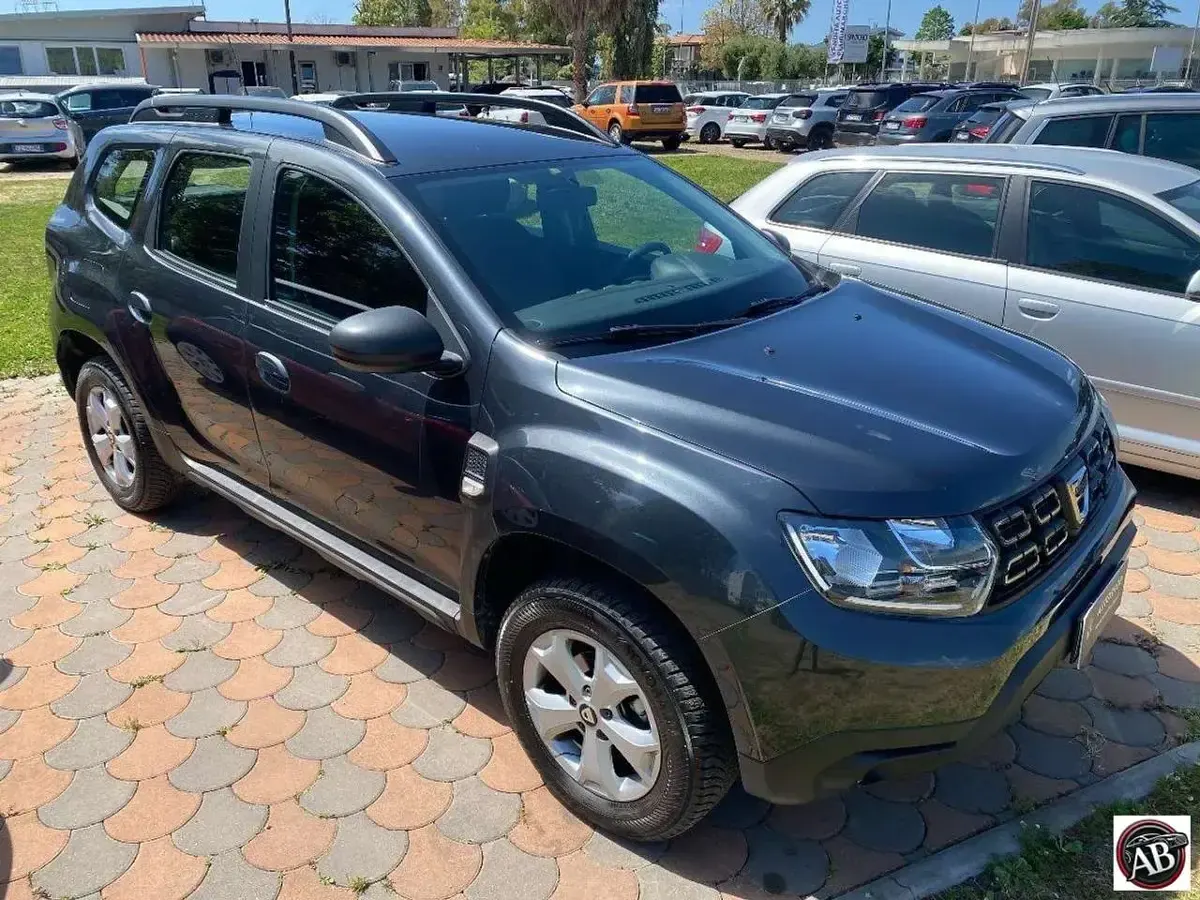 Usata Dacia Duster Comfort 116 CV (85 kW) 2019 Antracite SUV