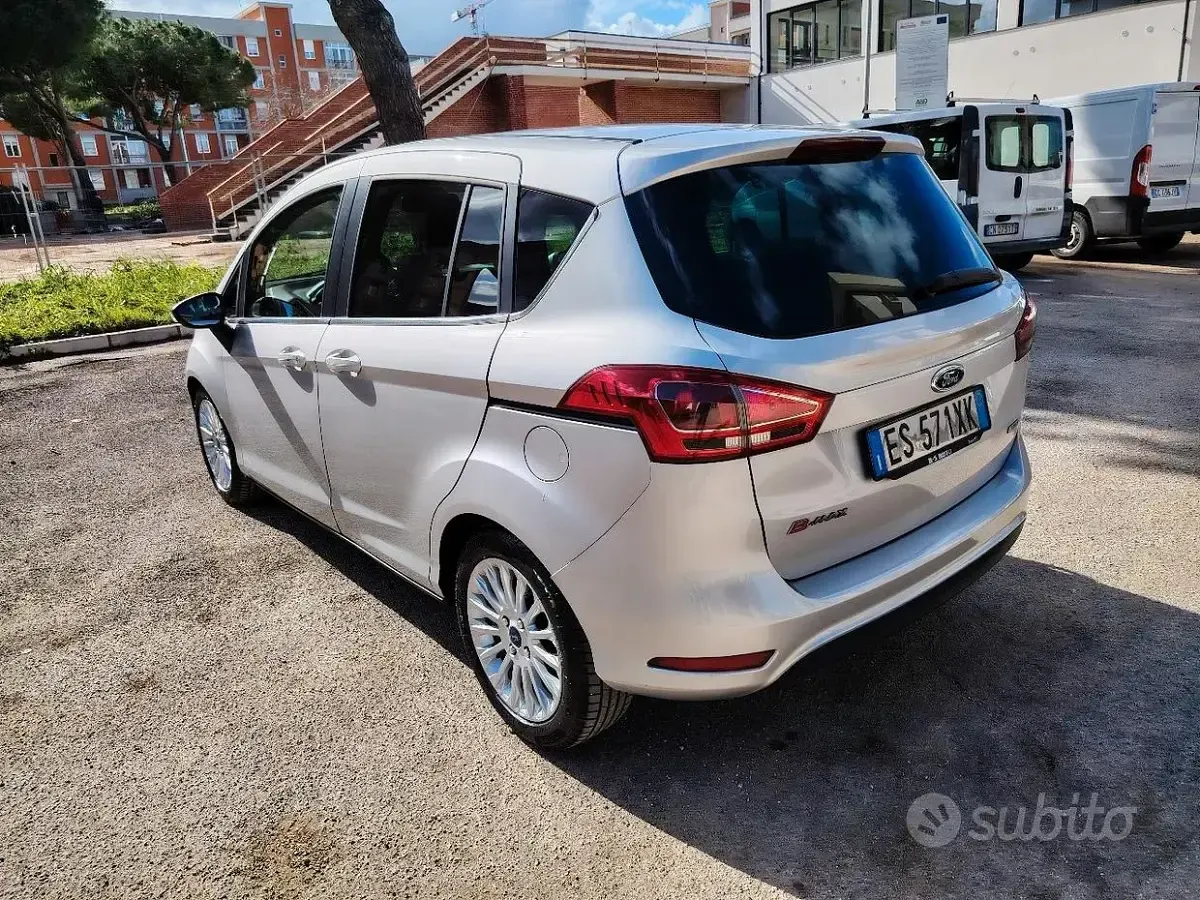 Usata Ford B-MAX 75 CV (55 kW) 2013 Monovolume