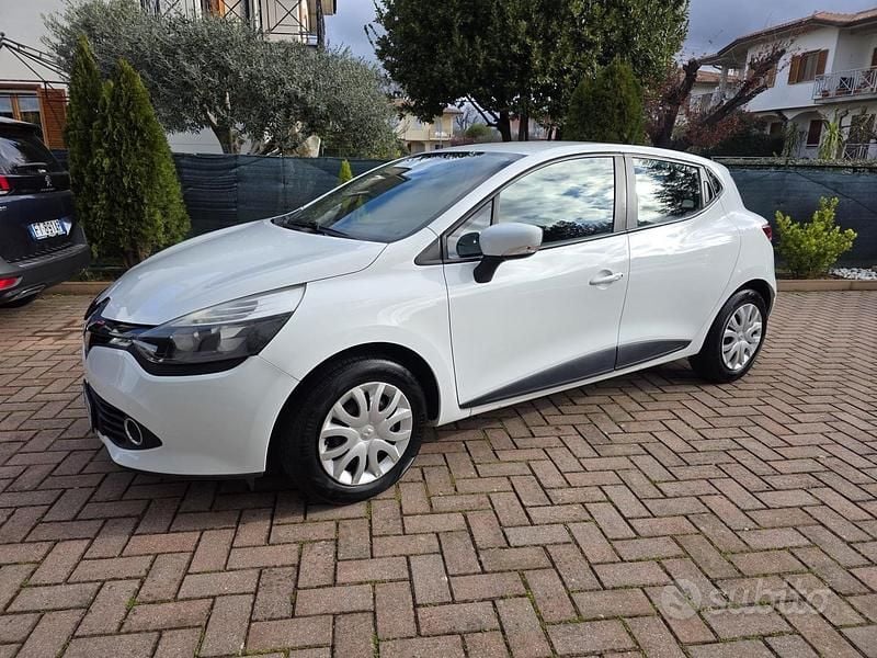 Usata Renault Clio IV 75 CV (55 kW) 2015 Bianco Berlina