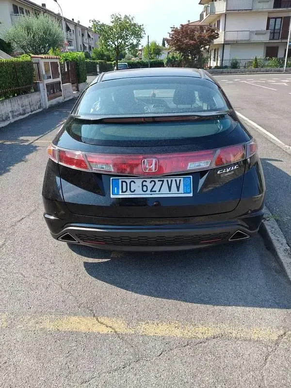 Usata Honda Civic Elegance 140 CV (102 kW) 2006 Berlina