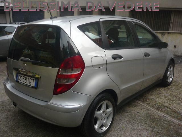 Usata Mercedes A160 Elegance 60 CV (44 kW) 2005 Argento