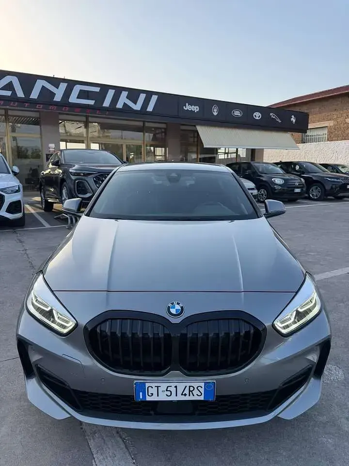 Usata BMW 116 M Sport 109 CV (80 kW) 2024 Grigio Utilitaria
