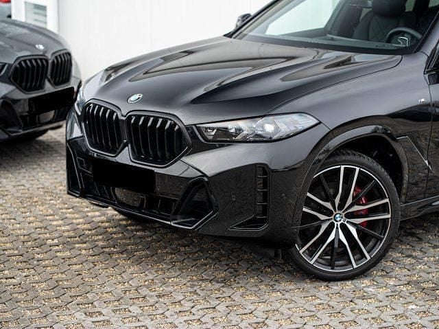 Usado BMW X6 M Sport 298 HP (219 kW) 2025 Preto SUV