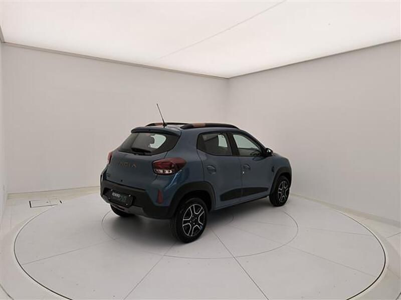 Usata Dacia Spring Extreme 47 kW (65 CV) 2023 Blu scuro Utilitaria