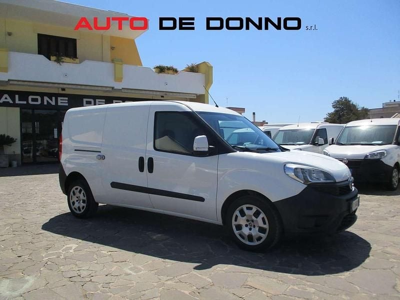 Usata Fiat Doblò 120 CV (88 kW) 2019 Bianco Monovolume