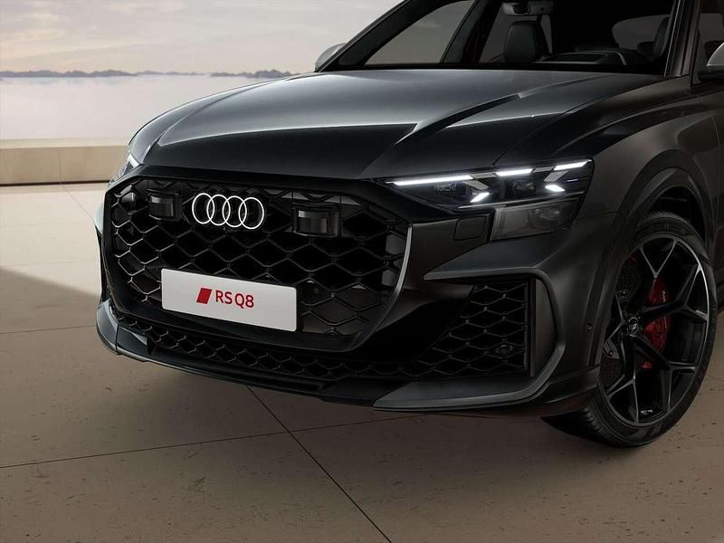 Nuova Audi RS Q8 Performance 640 CV (470 kW) 2026 Grigio daytona perlato SUV