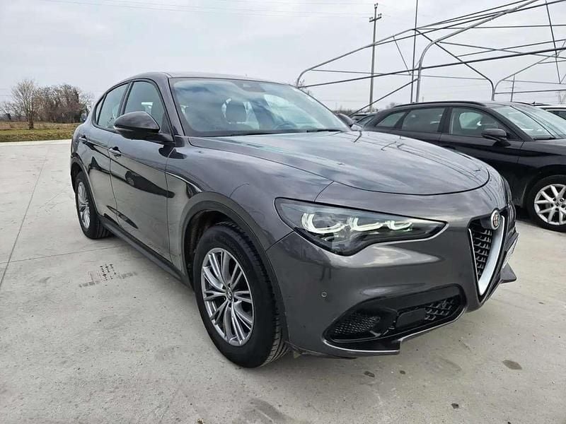 Usata Alfa Romeo Stelvio Super 209 CV (153 kW) 2023 Grigio SUV