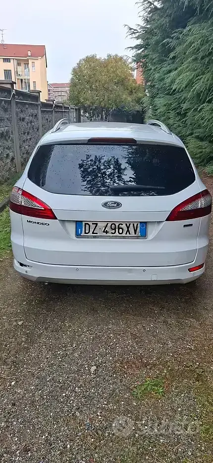 Usata Ford Mondeo 140 CV (102 kW) 2010 Bianco Station wagon