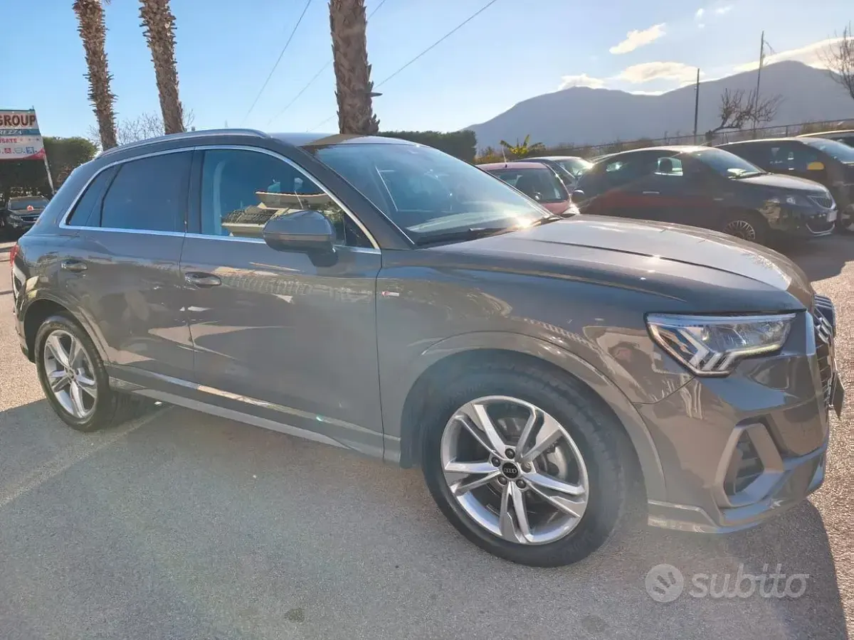 Usata Audi Q3 S-Line 150 CV (110 kW) 2022 Grigio SUV