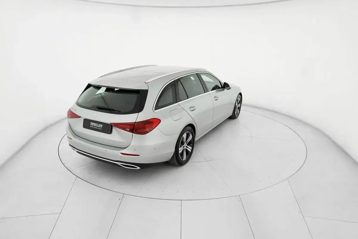 Usata Mercedes 200 Advanced 163 CV (119 kW) 2025 Argento Station wagon