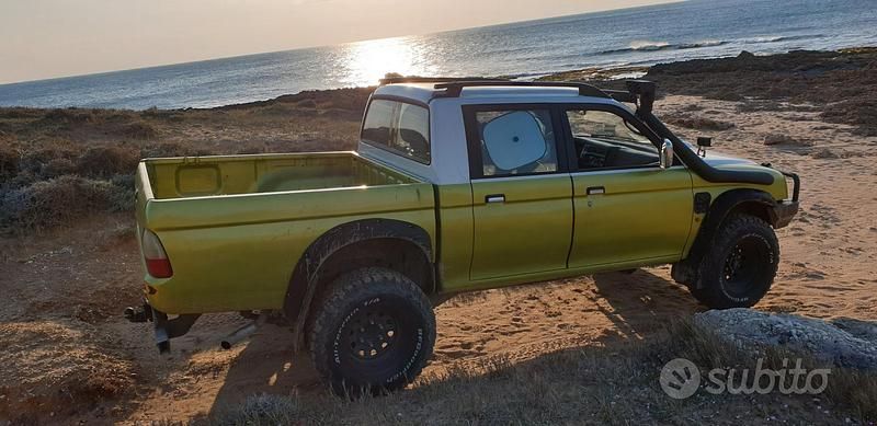 Usata Mitsubishi L200 100 CV (73 kW) 1997 Bianco Pick-up