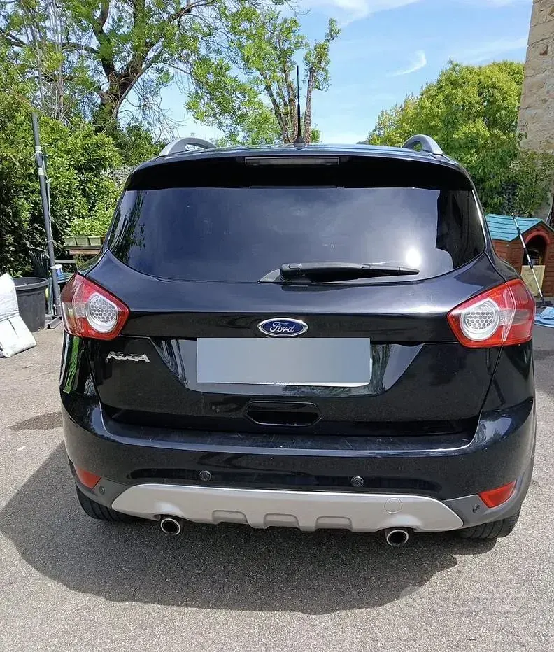 Usata Ford Kuga 163 CV (119 kW) 2011 Nero SUV