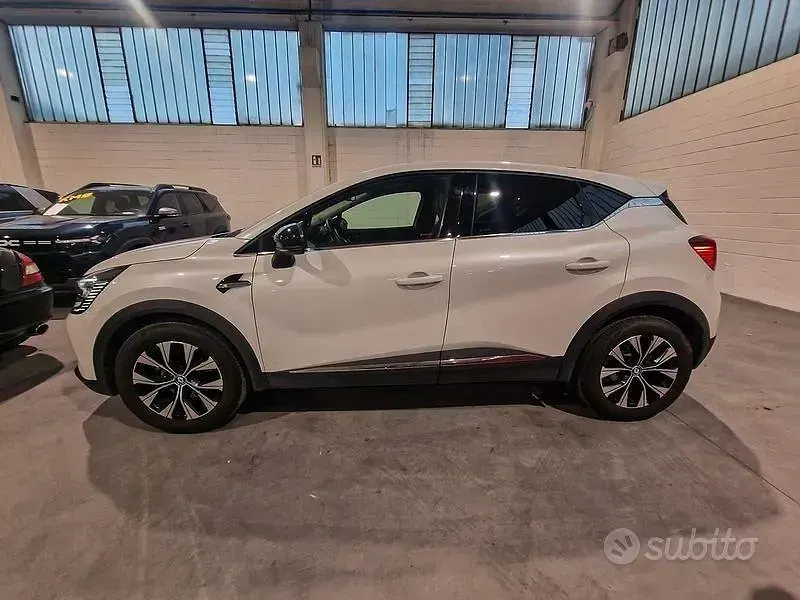 Usata Renault Captur 142 CV (104 kW) 2023 Bianco SUV
