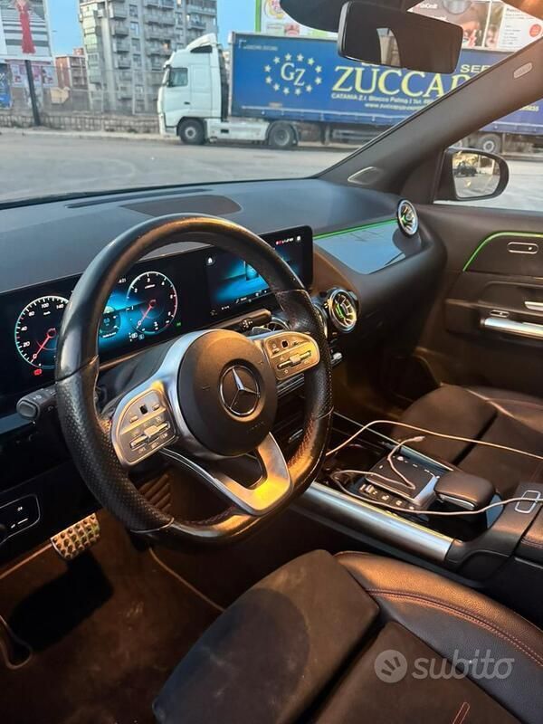 Usata Mercedes GLA200 Premium 2021 Grigio SUV