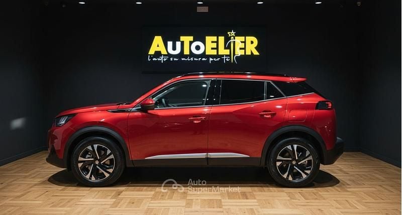 Usata Peugeot 2008 Allure 102 CV (75 kW) 2020 Rosso SUV