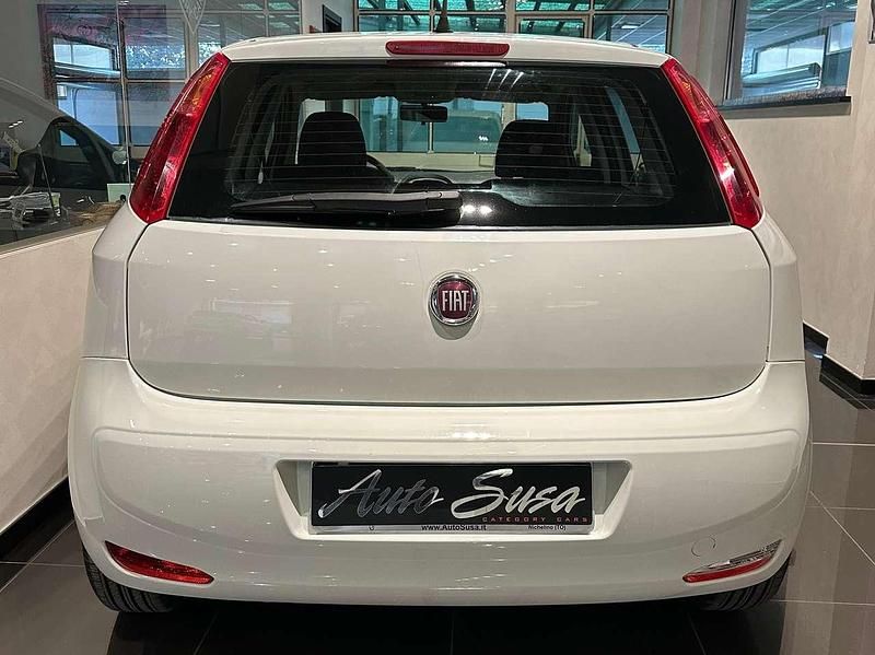 Usata Fiat Punto Street 77 CV (56 kW) 2018 Bianco Utilitaria