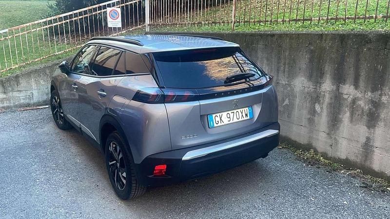 Gebraucht Peugeot 2008 Allure 101 PS (74 kW) 2023 SUV