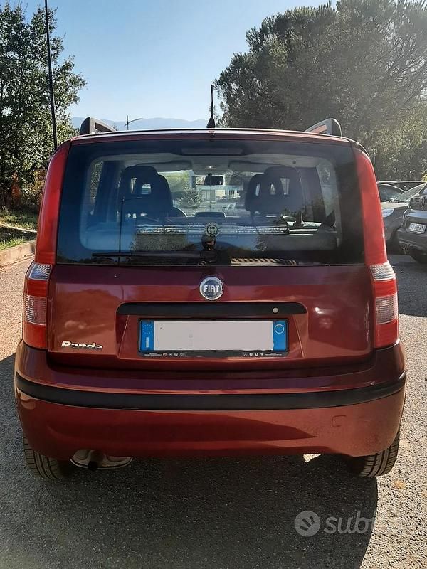 Usata Fiat Panda 54 CV (39 kW) 2004 Rosso Utilitaria