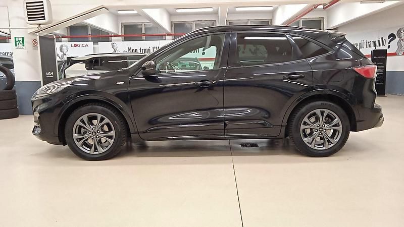 Usata Ford Kuga ST-Line 120 CV (88 kW) 2021 Nero SUV