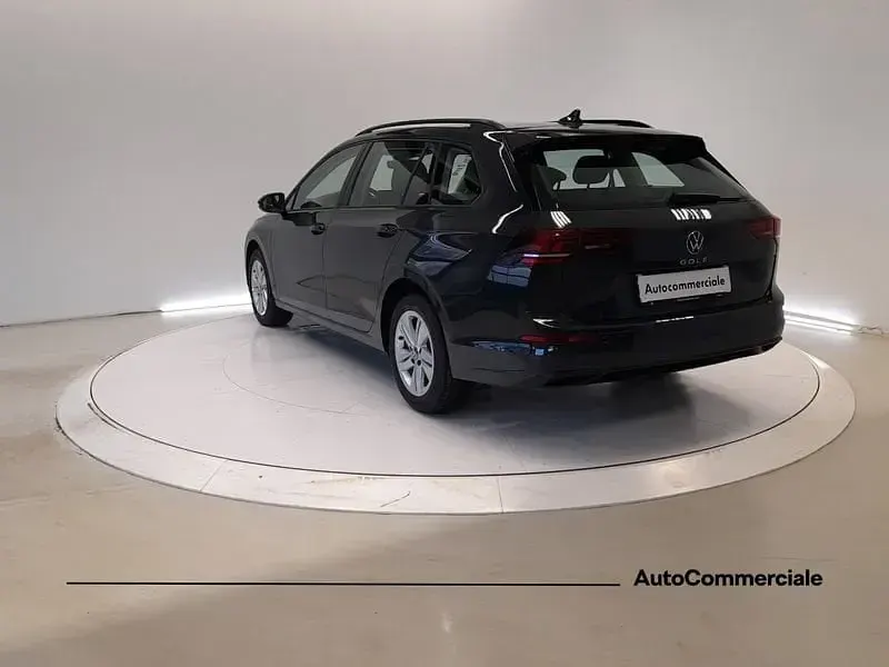 Nuova VW Golf VIII Life 116 CV (85 kW) 2025 Grigio scuro Station wagon
