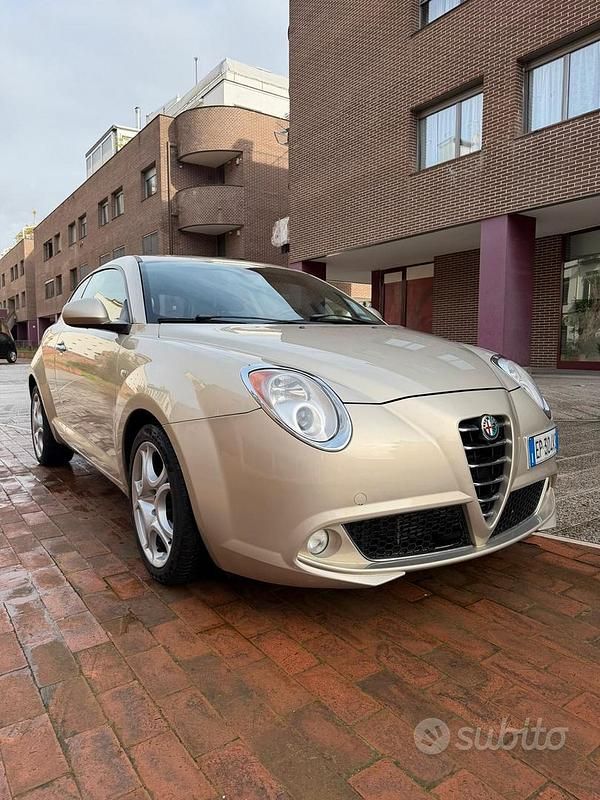 Usata Alfa Romeo MiTo Distinctive 95 CV (69 kW) 2013 Giallo Utilitaria